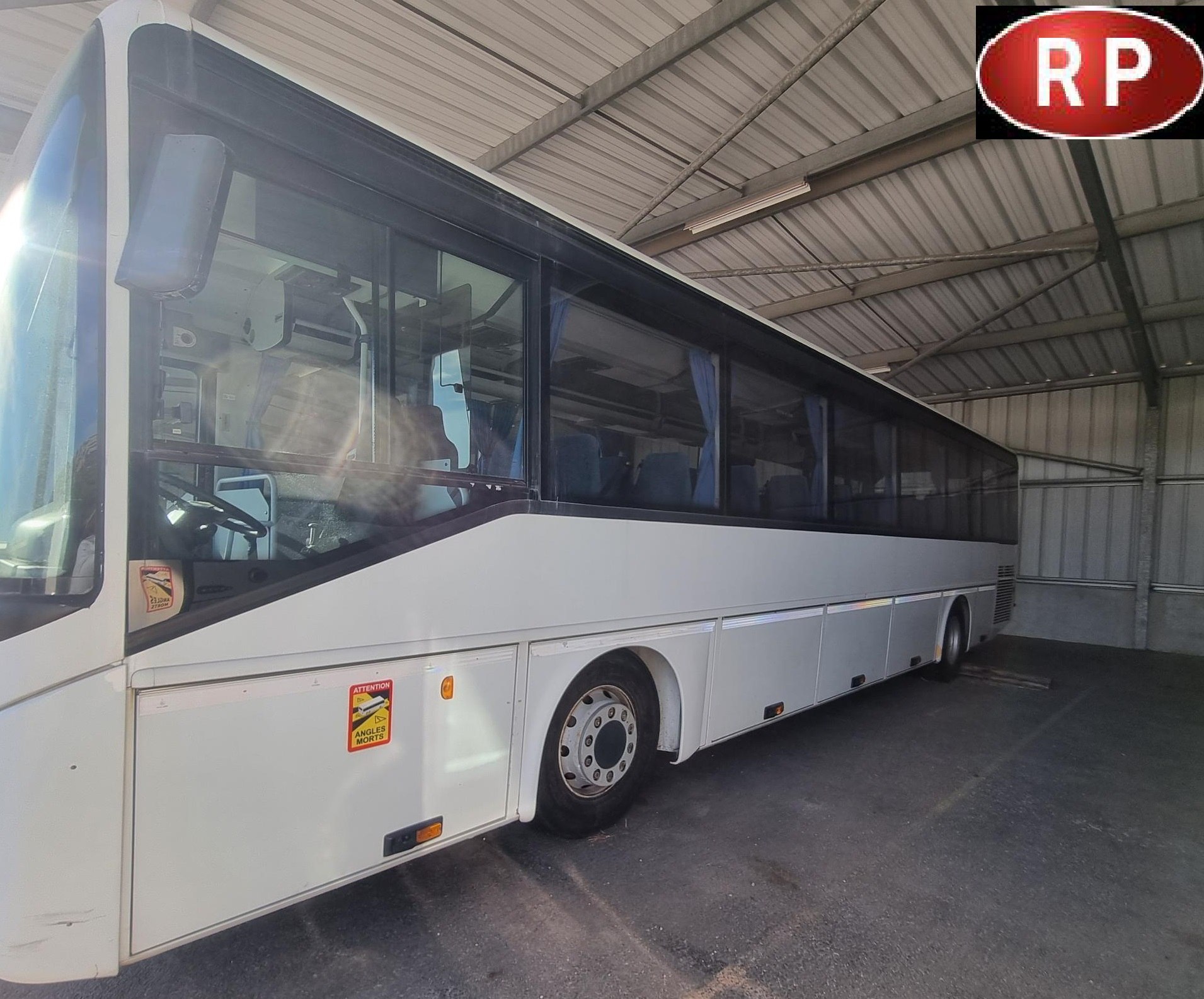 Autocar IRISBUS Gazole imm vendu à 5100 00 encheres domaine